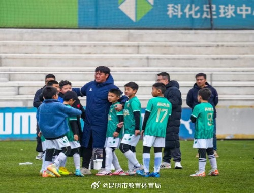 还包括他们